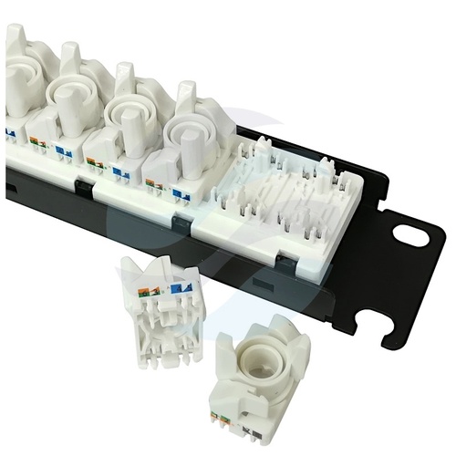 Patch panel UTP 24-port RJ-45 beznarzędziowy, kat.6, rack 19" 1U z tacką, czarny 2