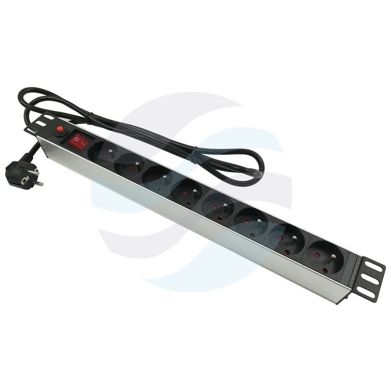 Listwa zasilająca Rack 19" 1U, 8 gniazd, wyłącznik, zabezpieczenie 16A, dłg. kabla 1.8m, srebrna 1